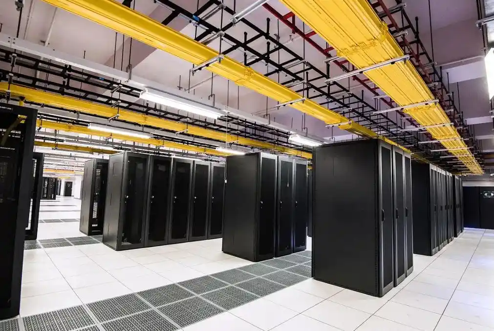 Why Leo Servers?